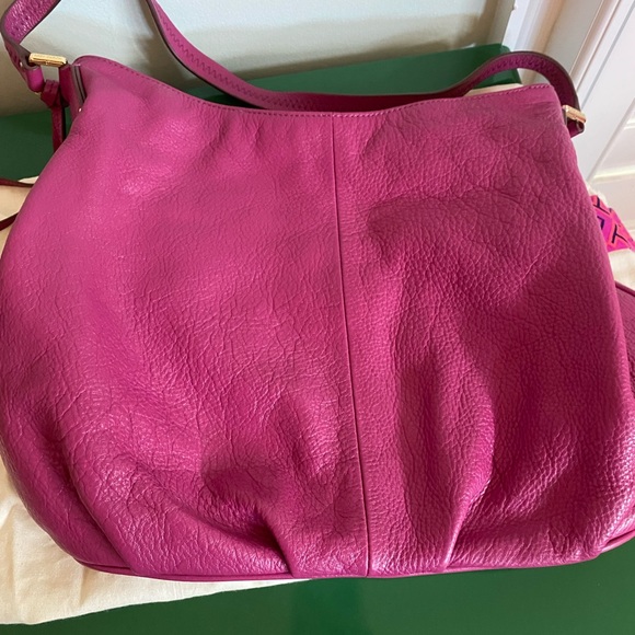 Tory Burch Thea Pebbled Leather Hobo Bag in Wildflower Pink Plum Purple - Picture 11 of 13